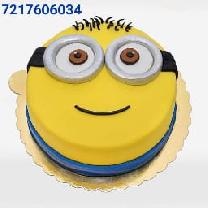 Minion Fondant Cake